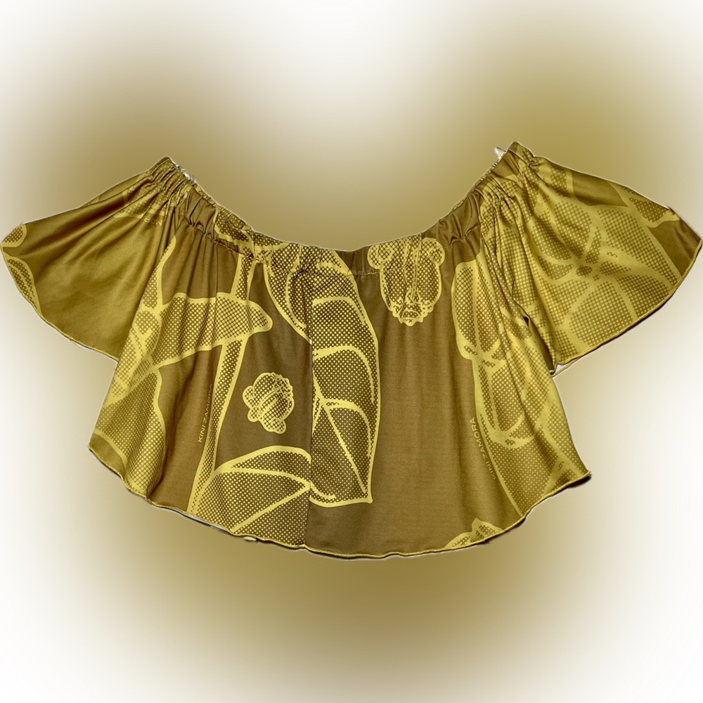 Off-the-Shoulder Floral Crop Blouse in Olive